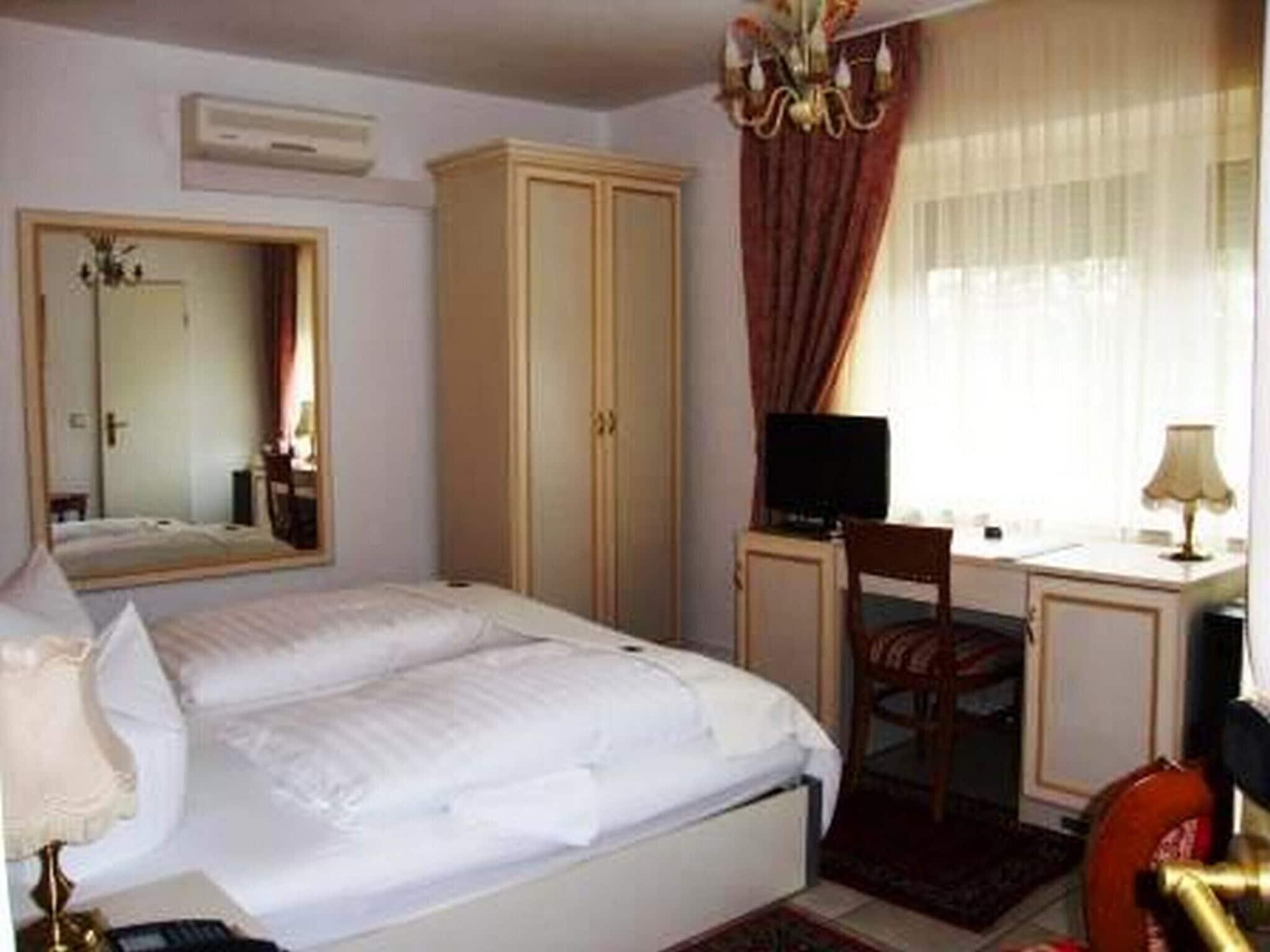 Haus Mooren, Garni 4* Düsseldorf