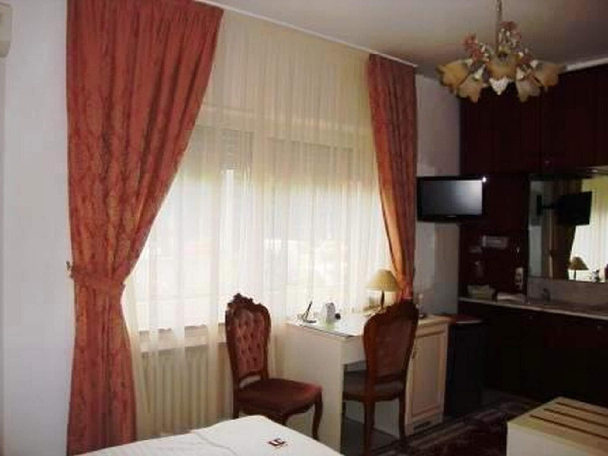 Haus Mooren, Garni Düsseldorf